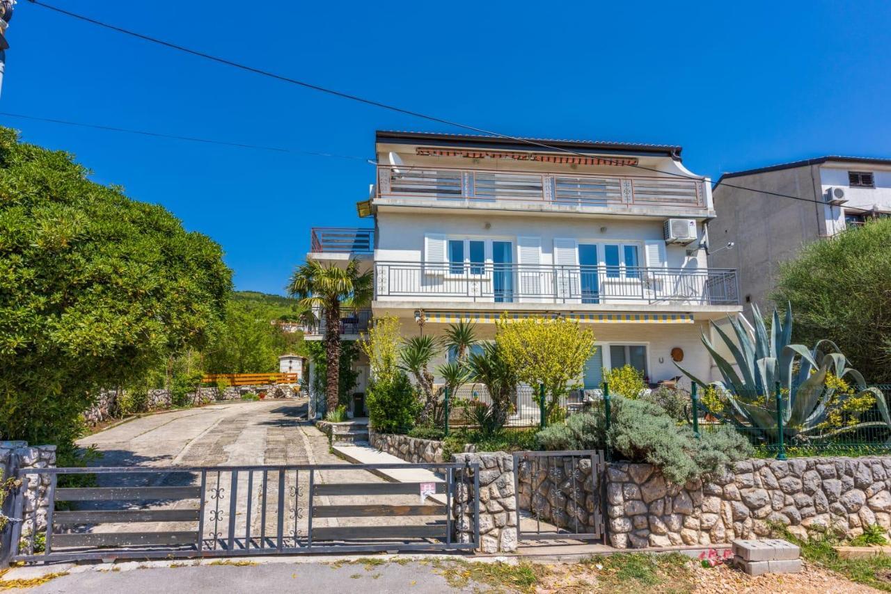 Apartman Teo Dramalj Exterior foto
